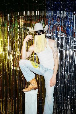 L'Explosion de Kawaii Beats: Une Symphonie Electro-Pop Inattendue Signée Orville Peck !